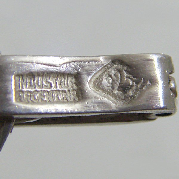 (b1266)Pulsera de plata en estilo rombos.